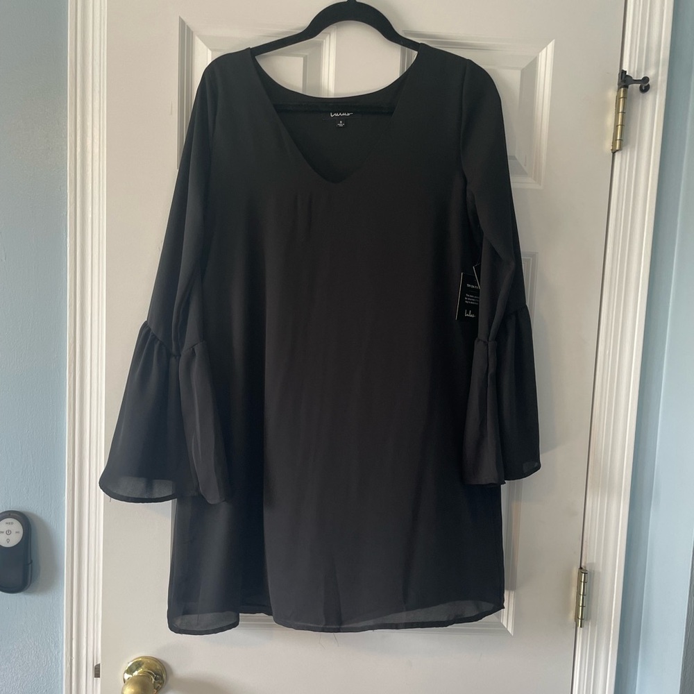 NWT Lulus Bell Sleeve Dress S
